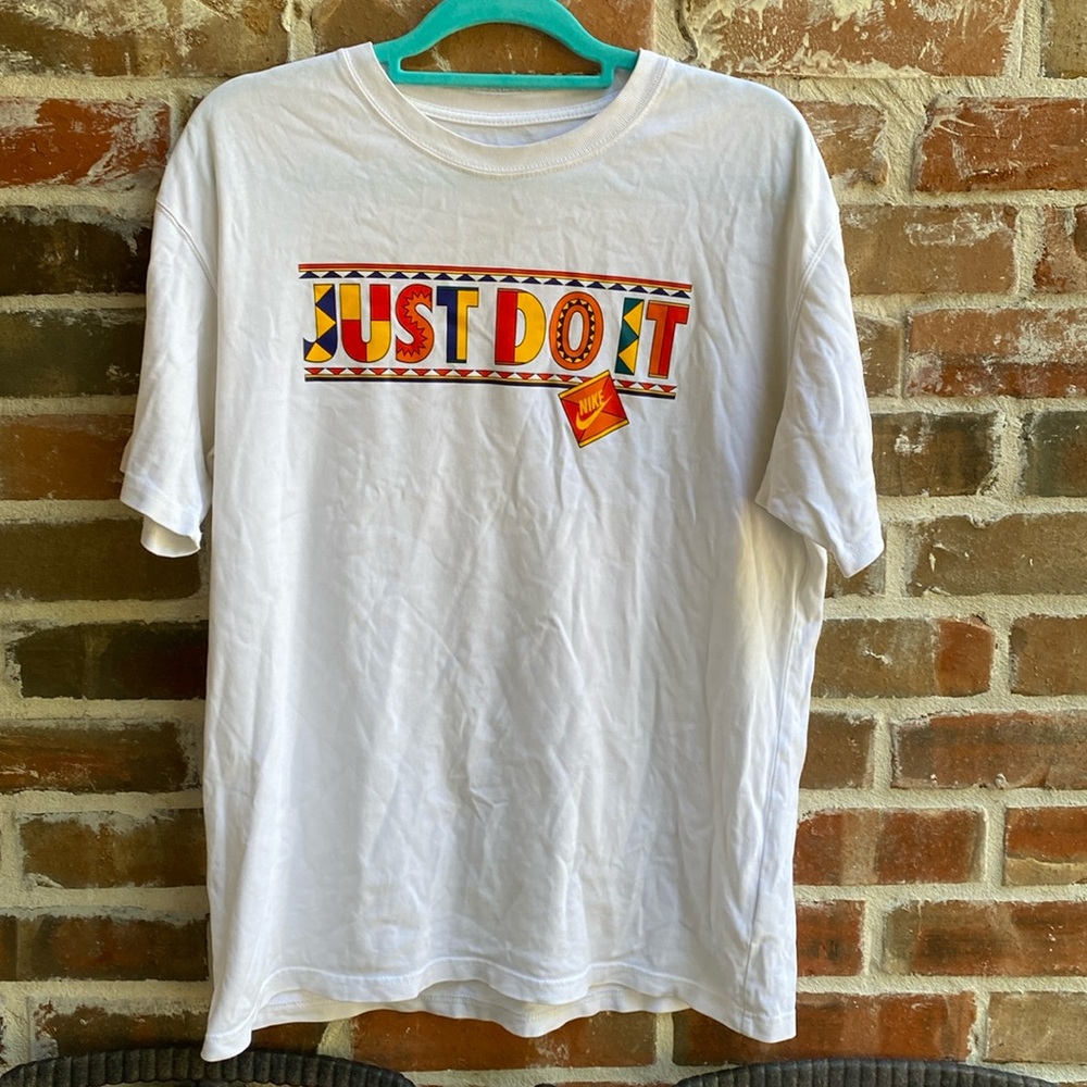 Nike Just Do It Tshirt Men’s Medium